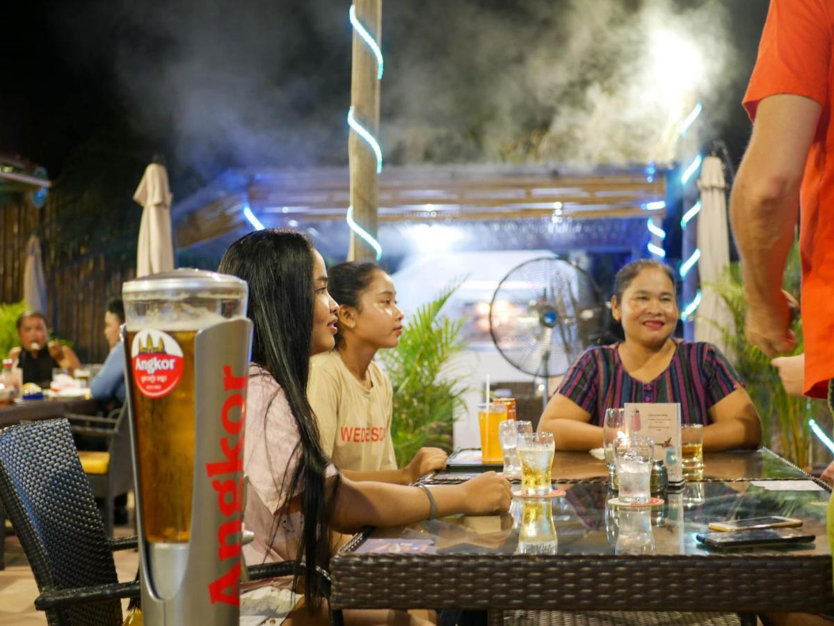 Hotel Sunset Lounge Sihanoukville Esterno foto