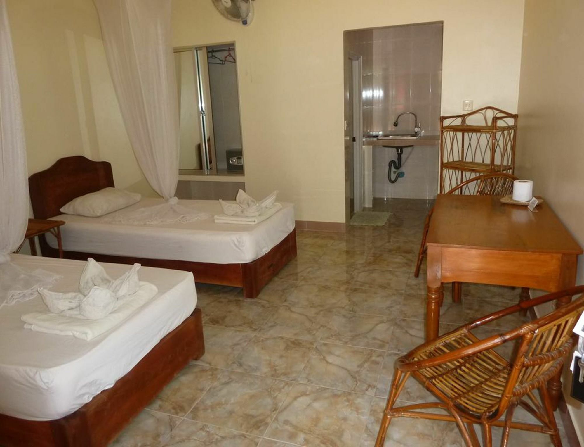 Hotel Sunset Lounge Sihanoukville Esterno foto