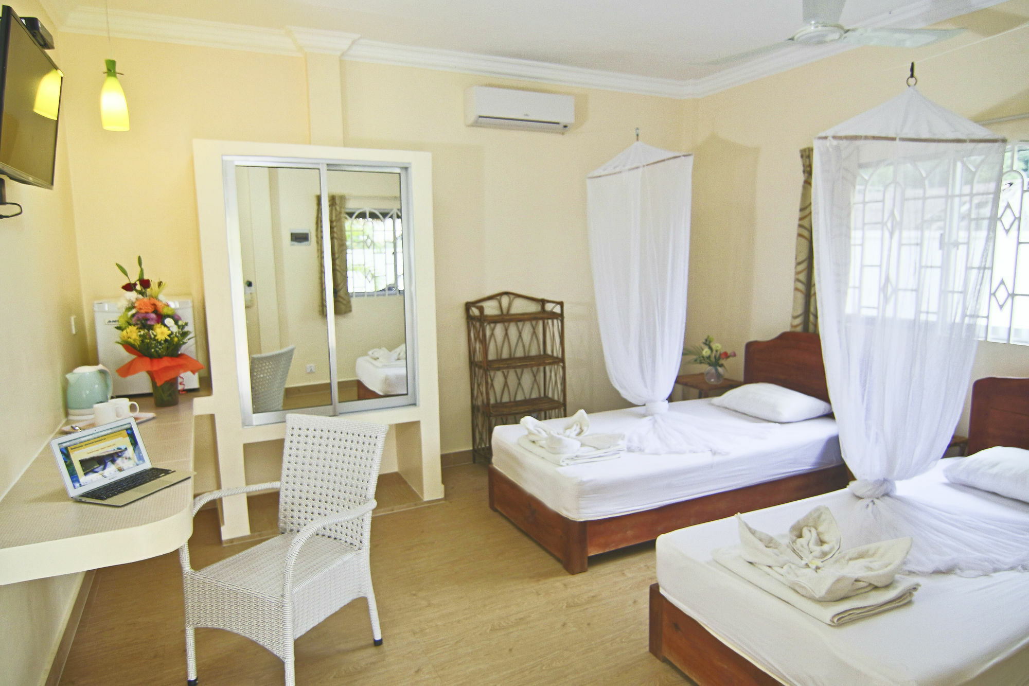 Hotel Sunset Lounge Sihanoukville Esterno foto